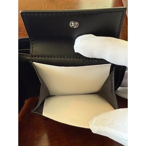 Retail $158 Michael Kors Black Leather BiFold Wallet*New with tags - Picture 8 of 9